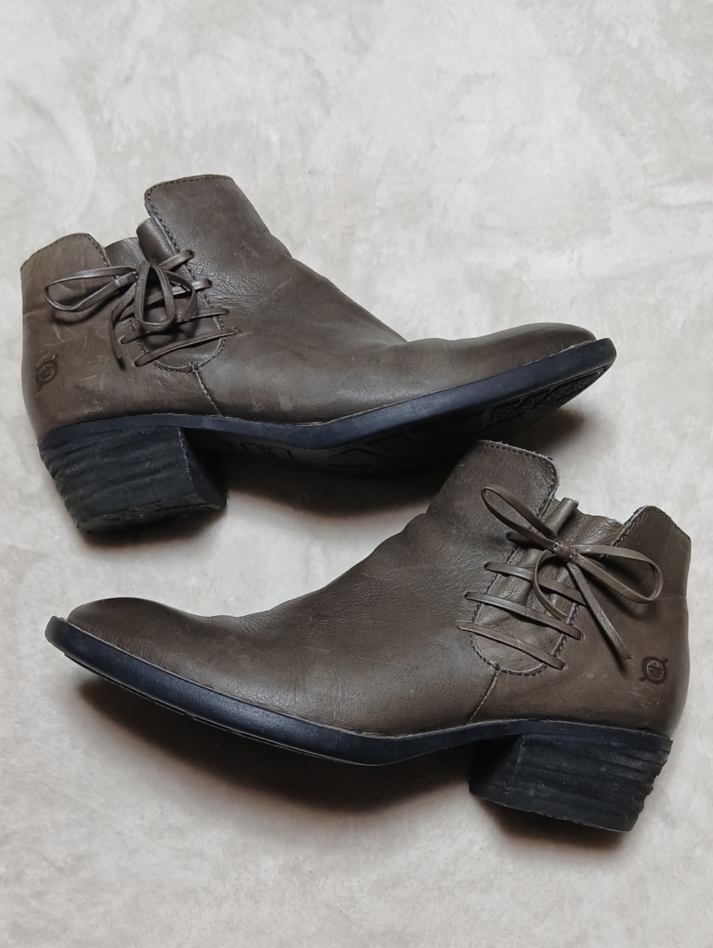 Born Gray Leather Lace-Up Ankle Booties Size 8